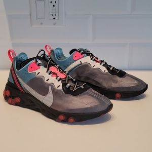 NIKE REACT ELEMENT 87